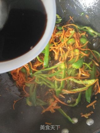 鱼香肉丝的做法步骤：8