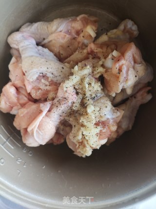香酥炸鸡的做法步骤：2
