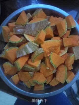 南瓜煲饭的做法步骤：2