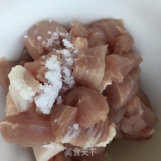 “街头小吃”烤肉串的做法步骤：3