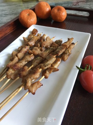 “街头小吃”烤肉串的做法步骤：16