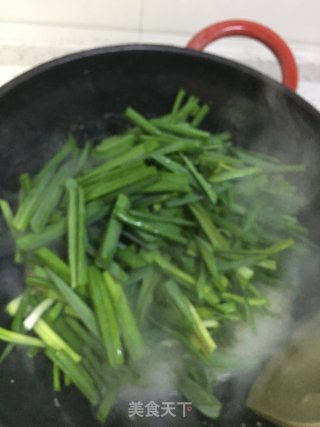 蒜苗炒羊肉的做法步骤：7