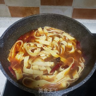 水煮麻辣千张的做法步骤：8
