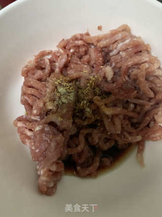 猪肉大葱馅饼的做法步骤：3