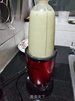 青汁蓝莓香蕉饮的做法步骤：3