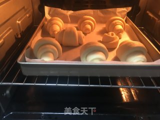 牛角面包的做法步骤：10