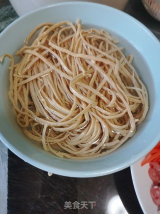 低脂鲜美的三鲜云丝的做法步骤：1