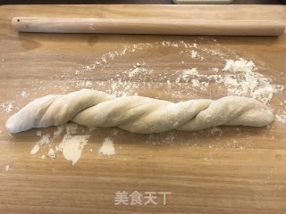扭卷面包（热尔）的做法步骤：13