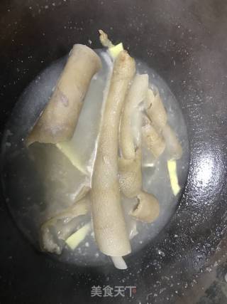 猪皮冻的做法步骤：2