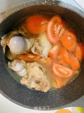 番茄筒骨汤的做法步骤：6