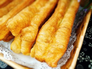 香酥空心油条的做法步骤：17