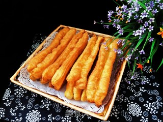 香酥空心油条的做法步骤：19