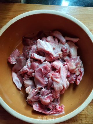 香菇鸽子焖饭的做法步骤：3