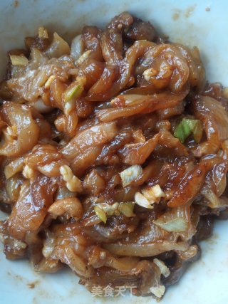 鱼香肉丝的做法步骤：2