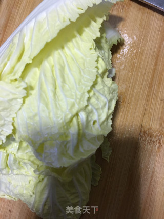 白菜拌猪头肉的做法步骤：1