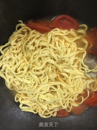 手擀腌笃鲜鸡蛋面的做法步骤：11