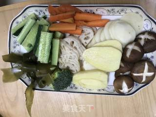 麻辣香锅的做法步骤：1