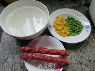蒸香肠糯米饭的做法步骤：1
