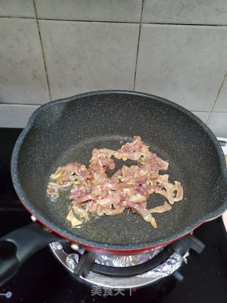 青蒜榨菜炒肉丝的做法步骤：4