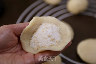 炸糖糕------表皮酥脆里面流糖汁儿的做法步骤：11