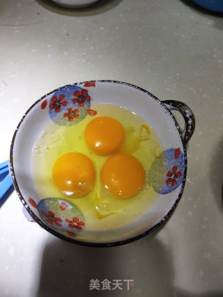 三鲜馅饺子的做法步骤：1