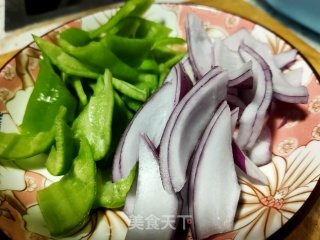 尖椒鸡丁的做法步骤：4