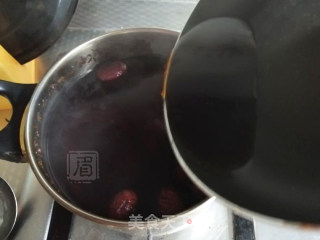 红枣奶茶的做法步骤：8