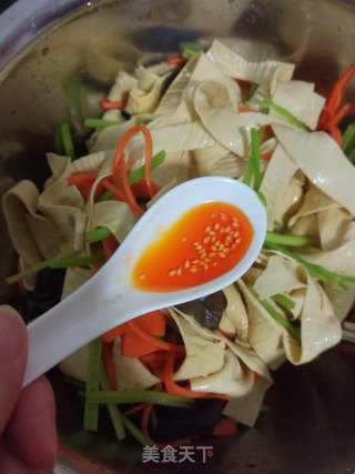 凉拌石屏豆皮的做法步骤：8