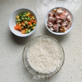 腊肉蔬菜焖饭的做法步骤：2
