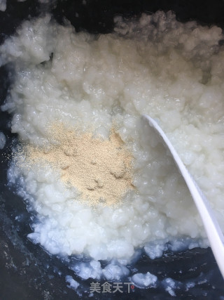 大米馒头的做法步骤：1