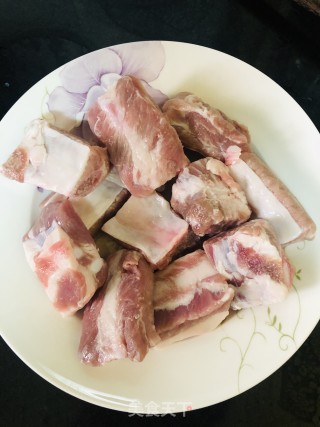 红烧排骨的做法步骤：1
