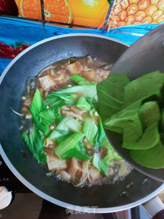 卤肉杂蔬炖豆腐的做法步骤：12