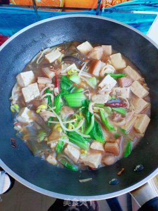 卤肉杂蔬炖豆腐的做法步骤：13