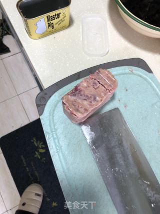 火腿猪肉烧蔬菜的做法步骤：2