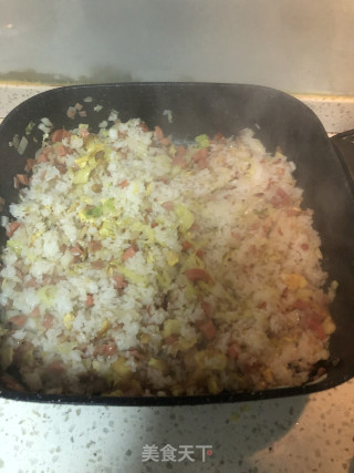 培根鸡蛋炒饭的做法步骤：5