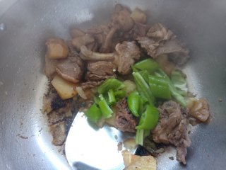 土豆炖鸭的做法步骤：13