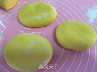 南瓜面酸菜鸡蛋盒子的做法步骤：5