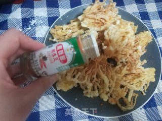 酥炸椒盐金针菇的做法步骤：8