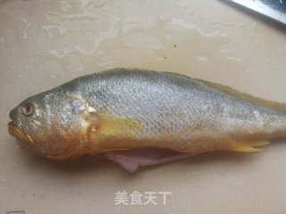 香煎黄花鱼片的做法步骤：2