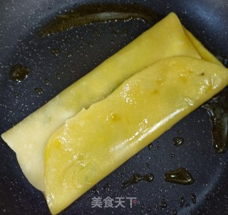 韭菜鸡蛋饼的做法步骤：8