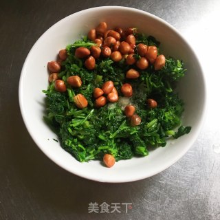 香菜拌花生米的做法步骤：4
