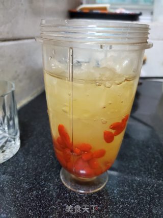 银耳杞子饮的做法步骤：2