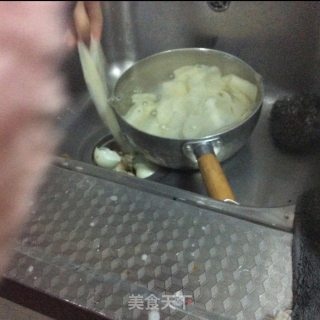 番茄鸡蛋面，简单又健康的做法步骤：5