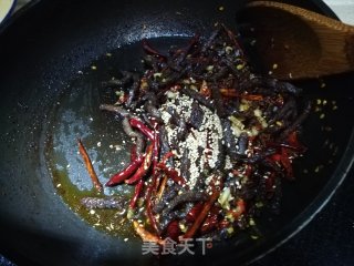 干煸牛肉的做法步骤：11