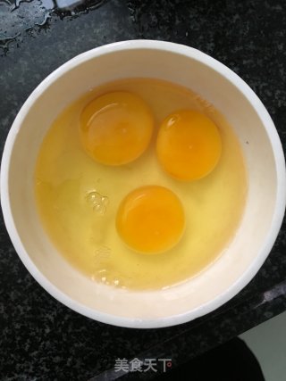 甜番茄炒鸡蛋的做法步骤：3