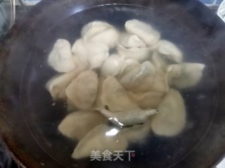 韭菜鲜肉水饺的做法步骤：14