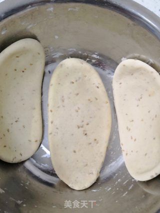 五香烧饼的做法步骤：3