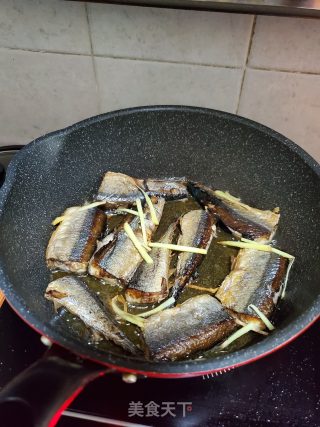 香煎秋刀鱼的做法步骤：6