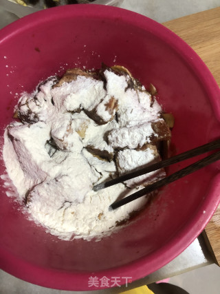 椒盐排骨的做法步骤：8