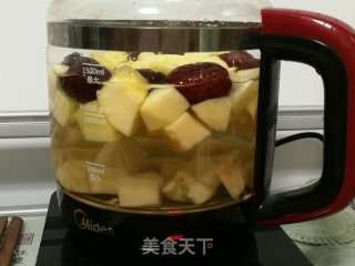 雪莲果苹果红枣茶的做法步骤：3